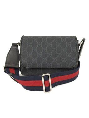 Gucci Shoulder Bag GG Supreme
